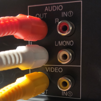 Vcr rca plugs.png