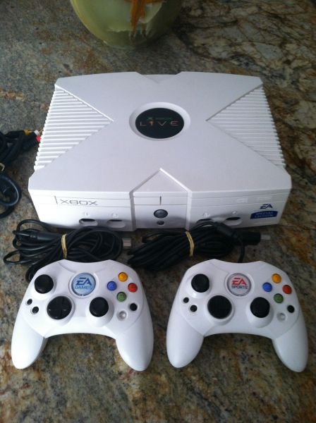 File:EA Special Edition with Controllers.jpg